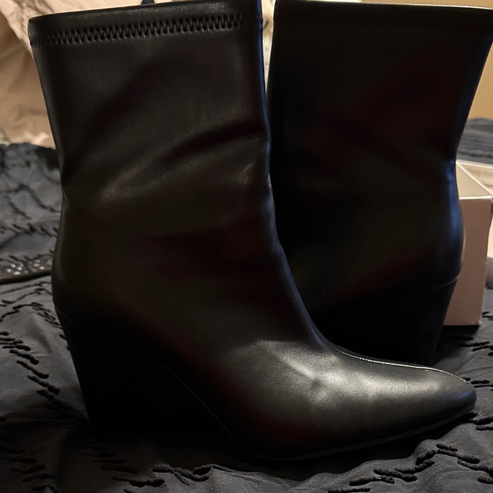 a new day Black Heeled Boots